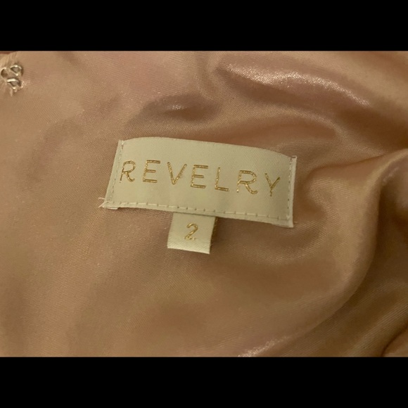 ❤️Revelry Dusty Rose Velvet Bridesmaid Dress size 2❤️ - Picture 3 of 3